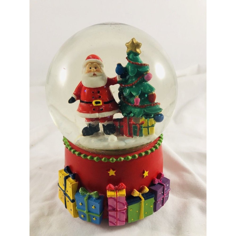 Santa Claus Musical Water Globe Snow "We Wish You a Merry Christmas"